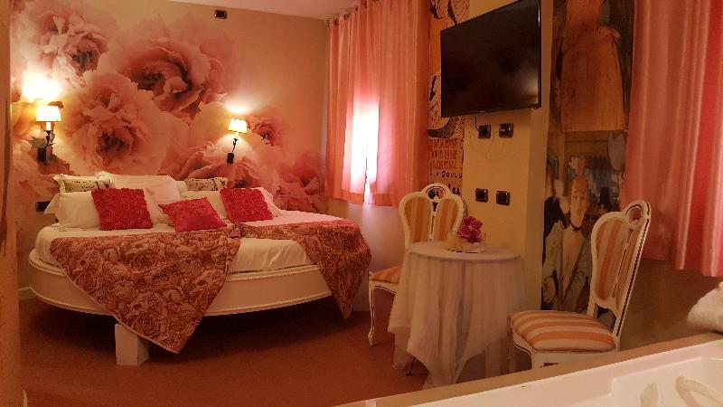 Casarile Hotel Il Castelletto מראה חיצוני תמונה